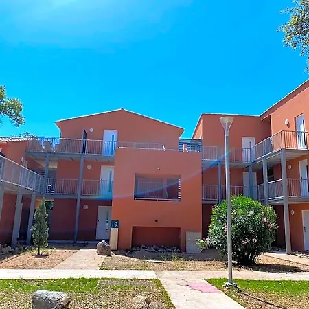 Hotel 2 Pieces Dans Hoteliere Les Hameaux De Saint-cyprien