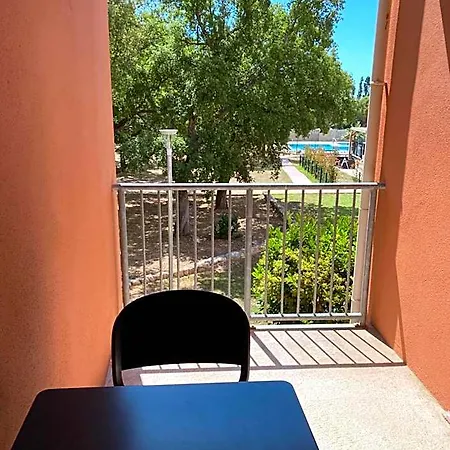 2 Pieces Dans Hoteliere Les Hameaux De Saint-cyprien Hotel Cala Rossa